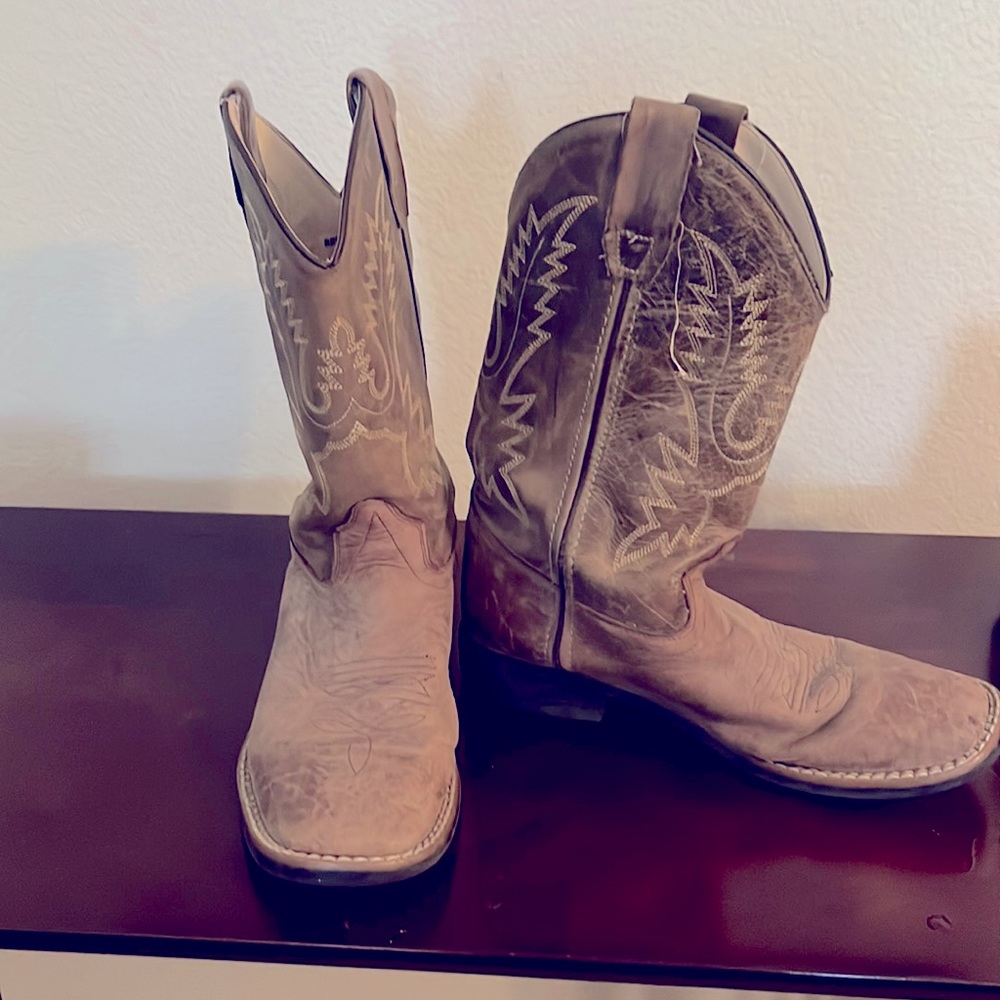 Boys cowboy boots